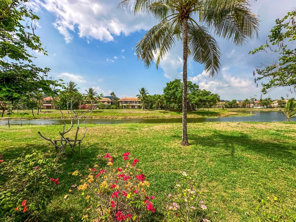 luxury villas phuket